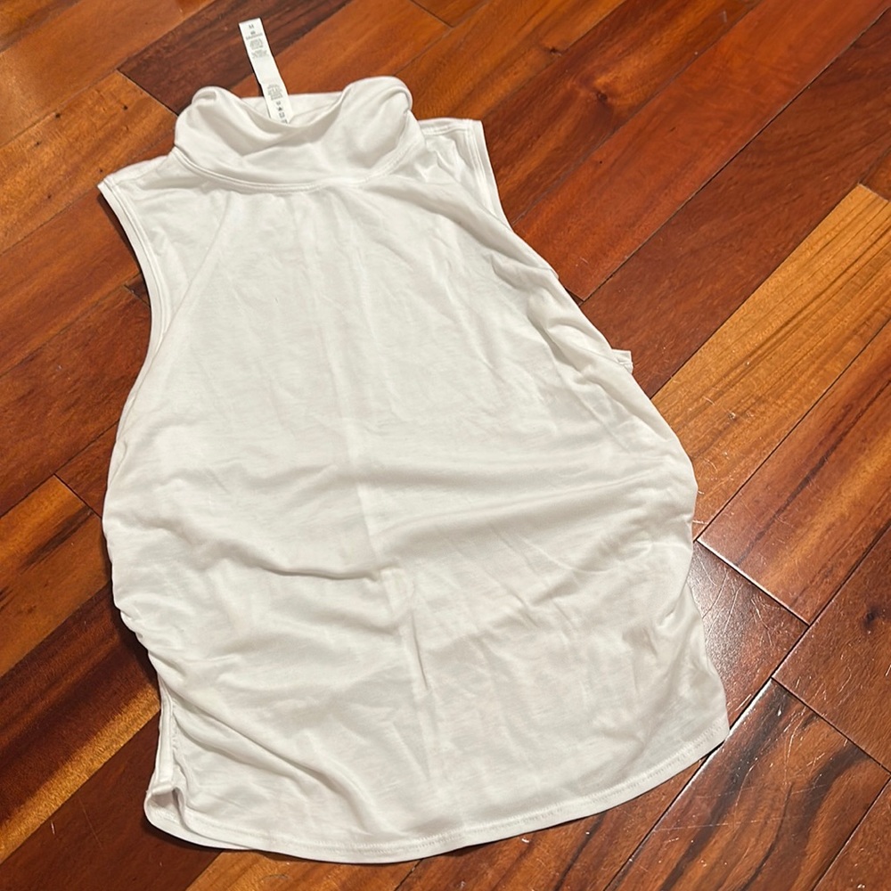 white lulu turtleneck tank